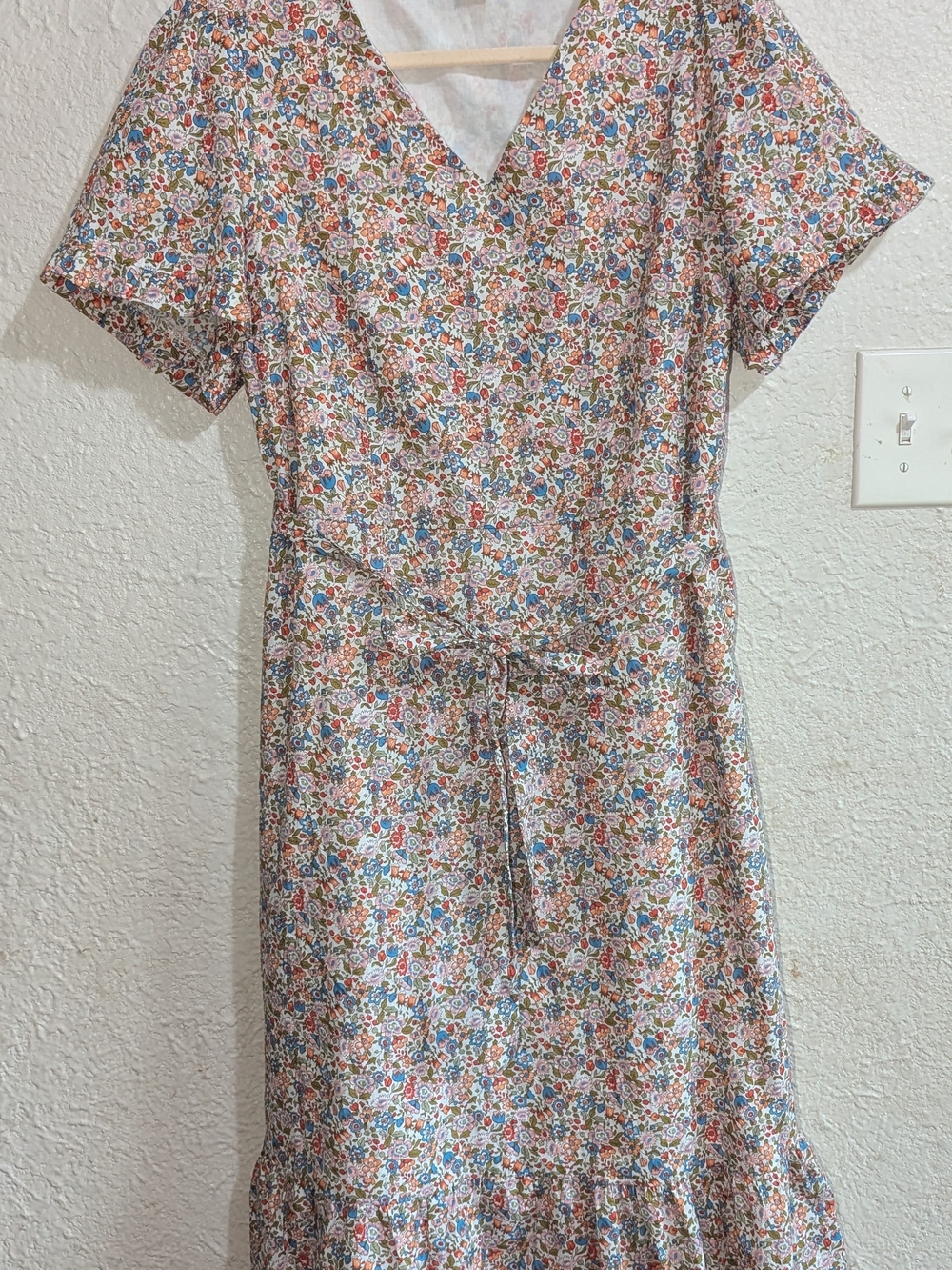 Sweet Salt Floral V-Neck Short Sleeve Tie-Waist Dress